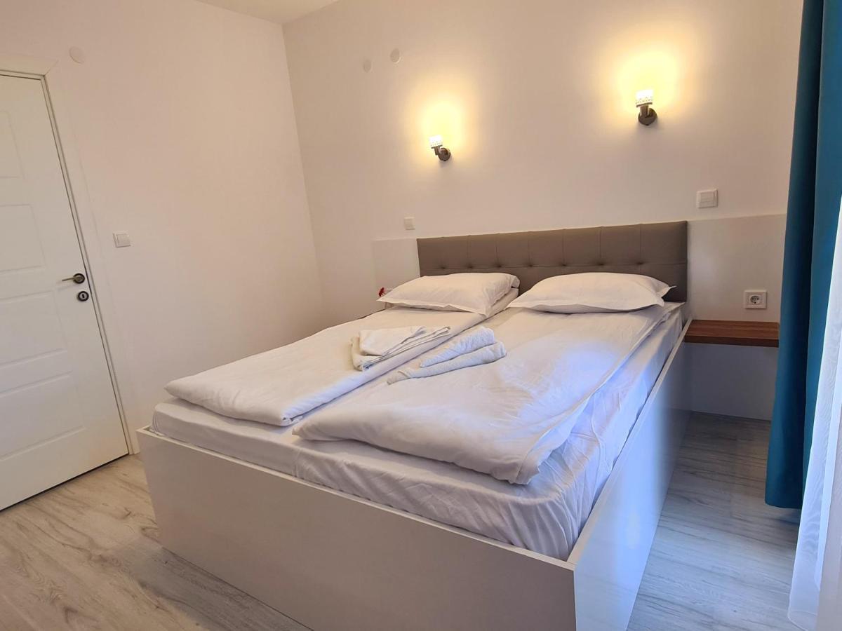 Dolphin Beach Apart Obzor Kültér fotó